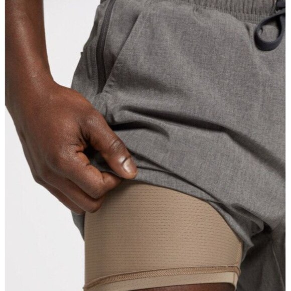 VRST Men's 7 Inch‎ All-In Athletic Shorts-Warm Mushroom Heather $55 XXL NWT - Picture 3 of 3